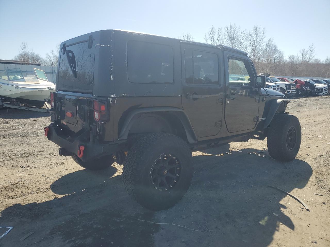 2010 JEEP WRANGLER U - Image 3