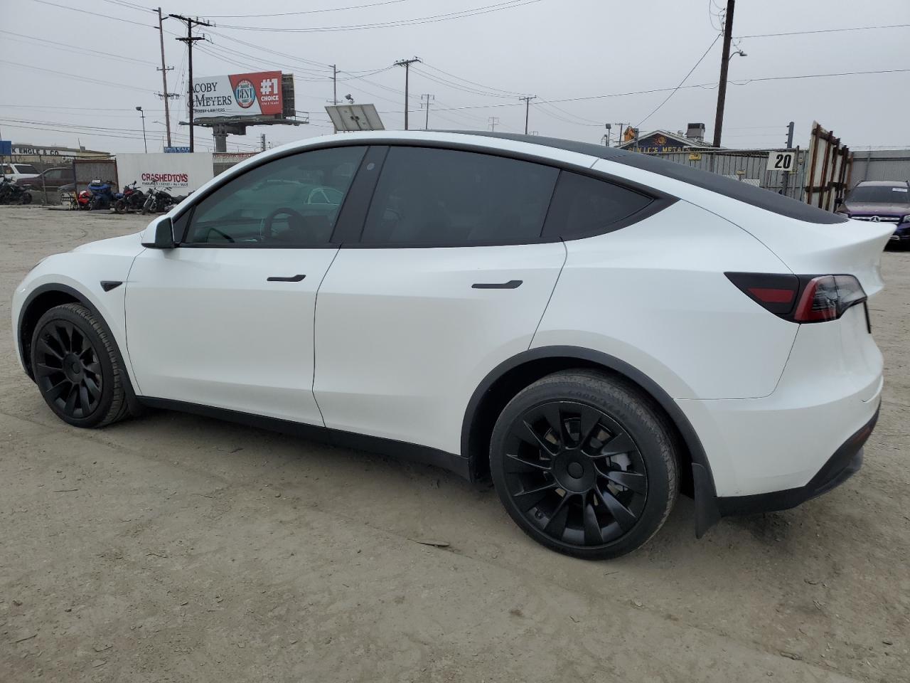 2022 TESLA MODEL Y - Image 2