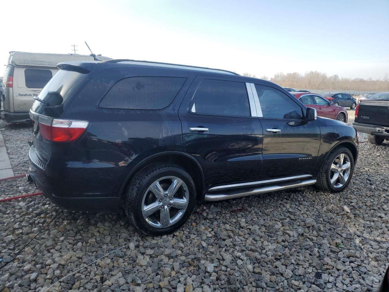 2011 DODGE DURANGO CI - Image 3