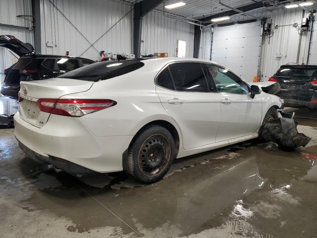 2018 TOYOTA CAMRY XSE - Фото 3