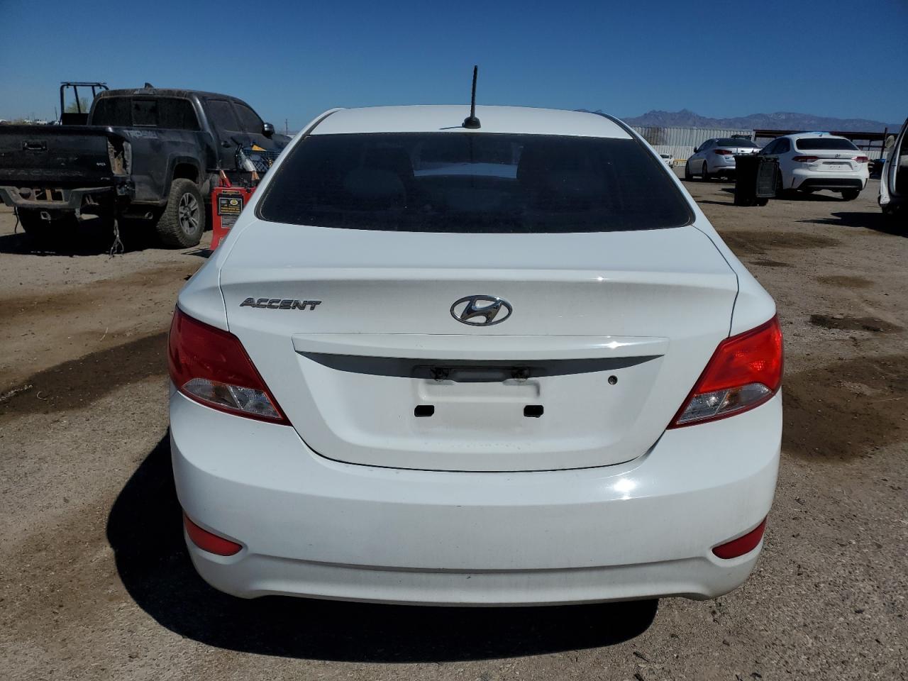 2017 HYUNDAI ACCENT SE - Image 6