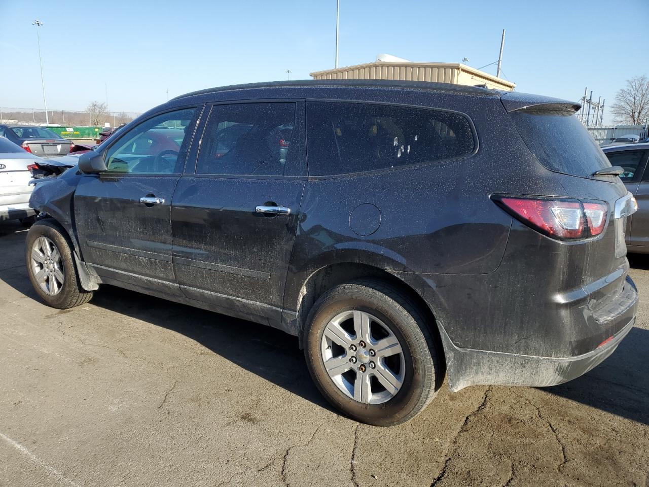 2014 CHEVROLET TRAVERSE L - Image 2