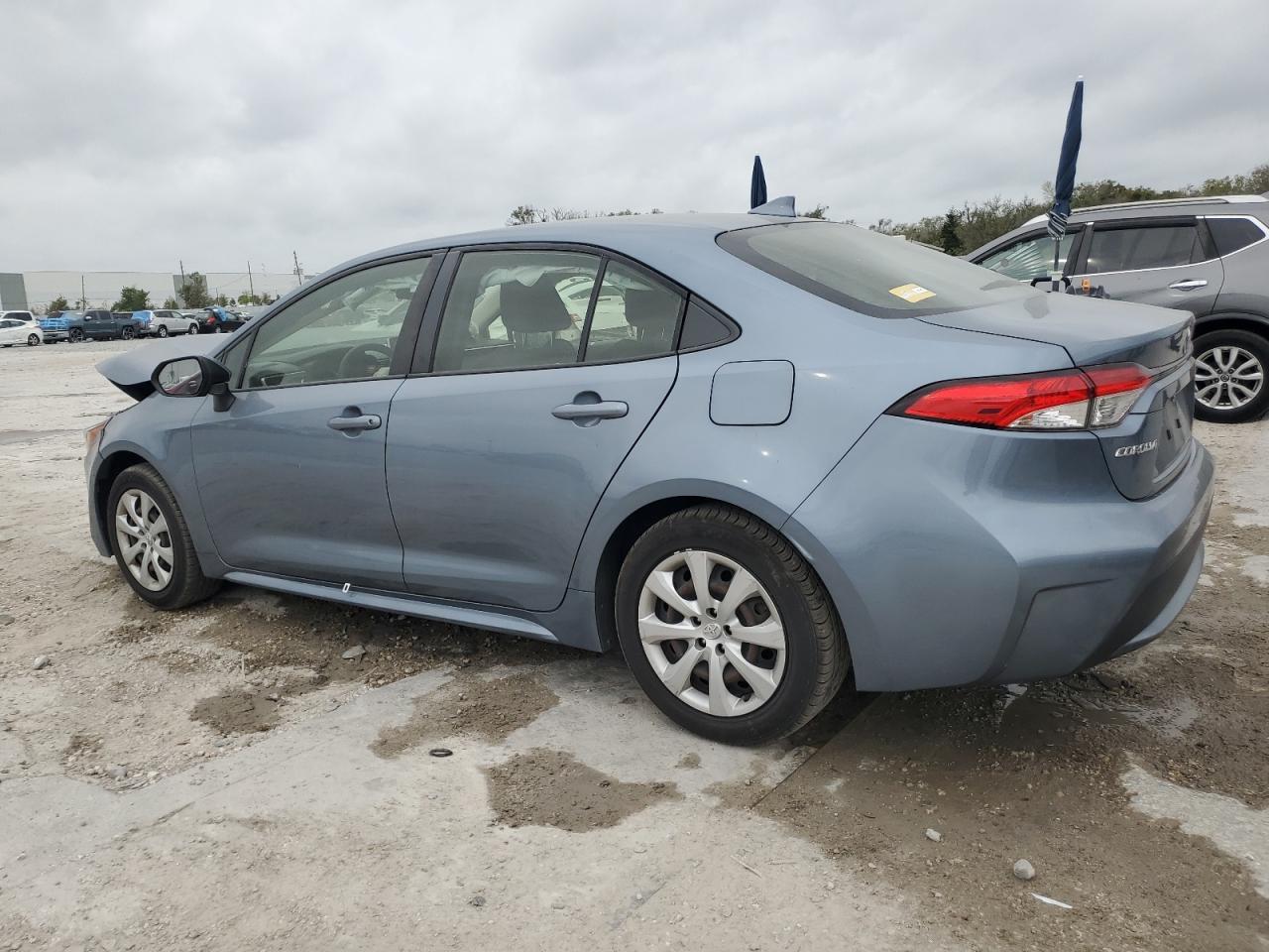2020 TOYOTA COROLLA LE - Фото 2