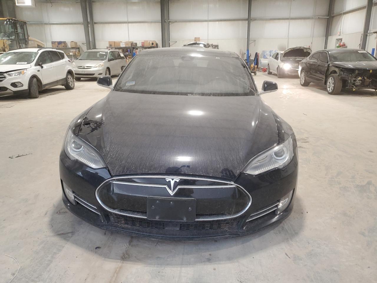 2015 TESLA MODEL S 85 - Image 5