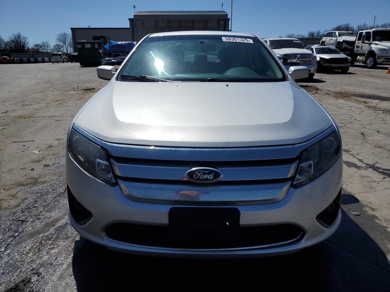 2012 FORD FUSION SE - Image 5