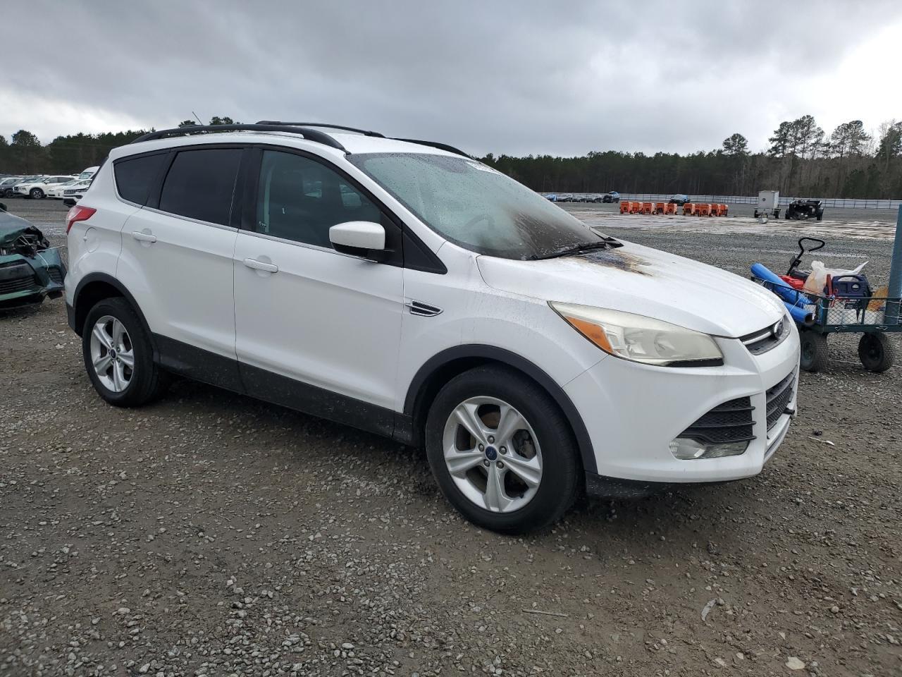 2014 FORD ESCAPE SE - Image 4