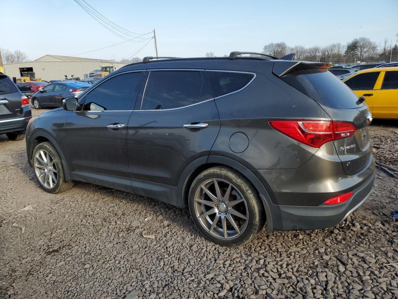 2013 HYUNDAI SANTA FE S - Image 2