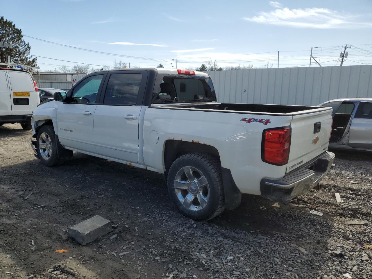 2015 CHEVROLET SILVERADO - Image 2