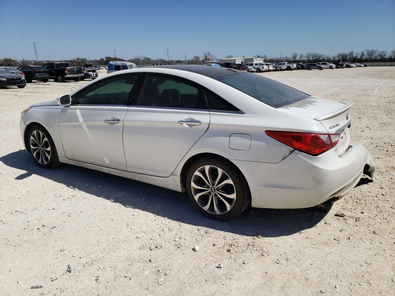 2013 HYUNDAI SONATA SE - Фото 2