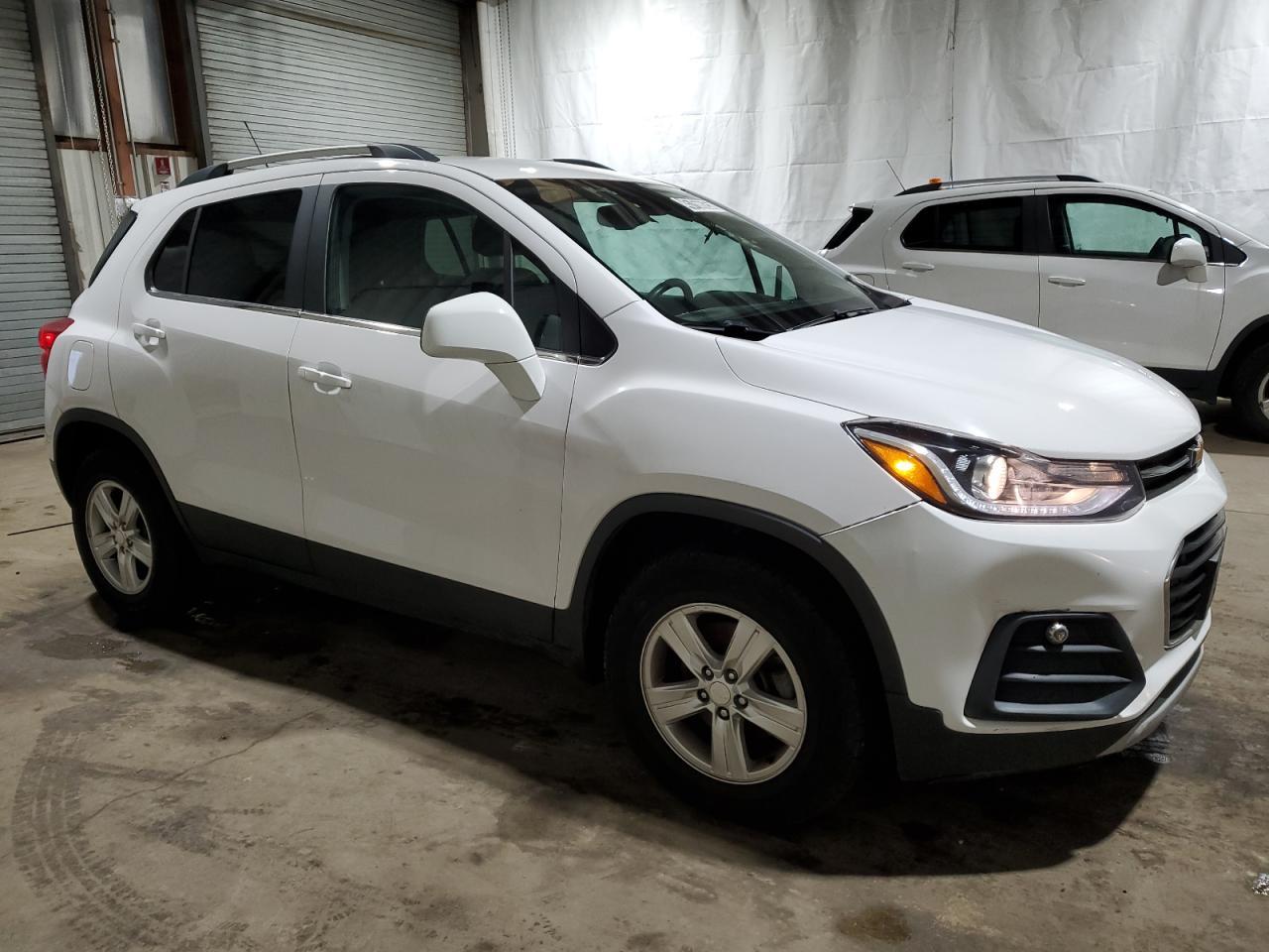 2019 CHEVROLET TRAX 1LT - Фото 4