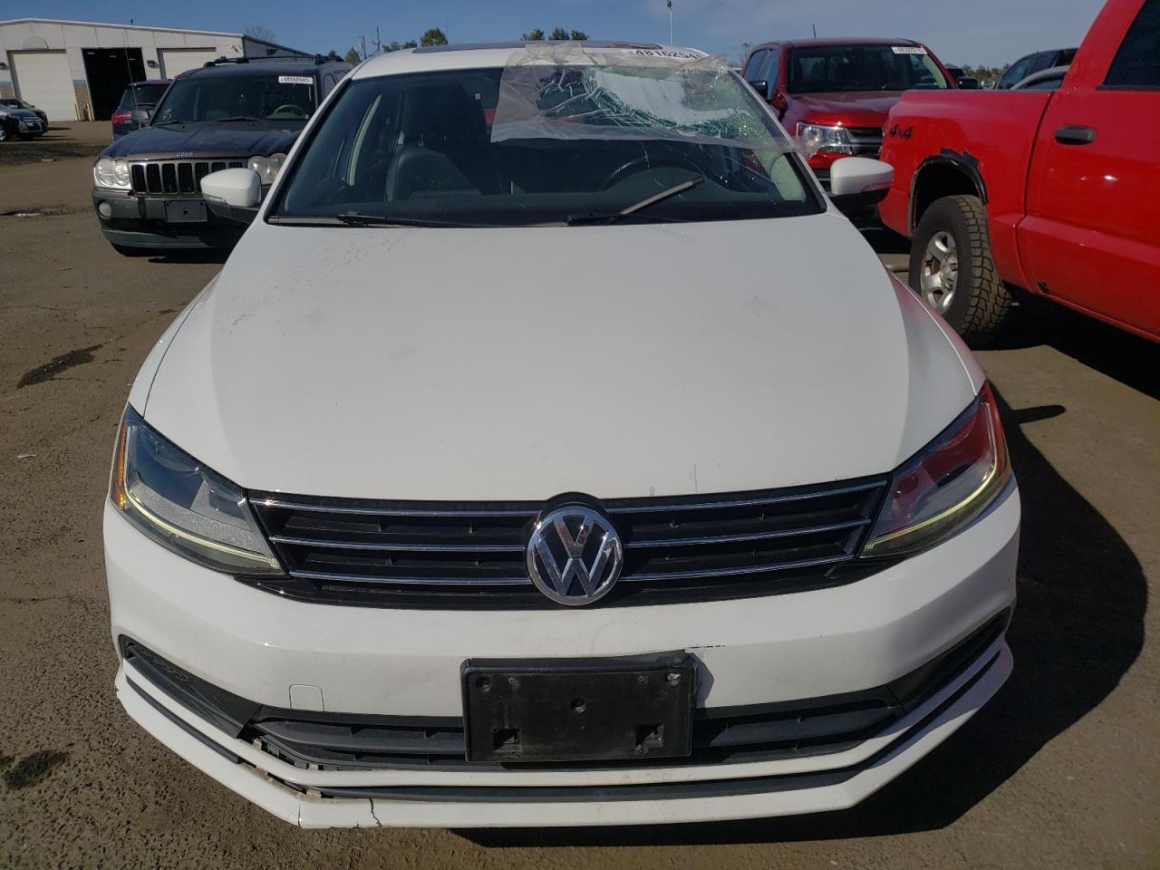 2017 VOLKSWAGEN JETTA SE - Image 5