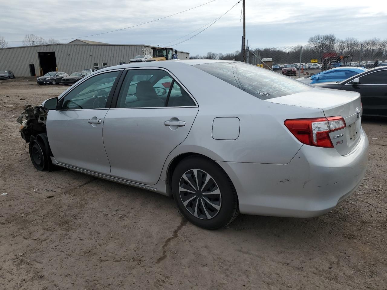 2014 TOYOTA CAMRY L - Image 2