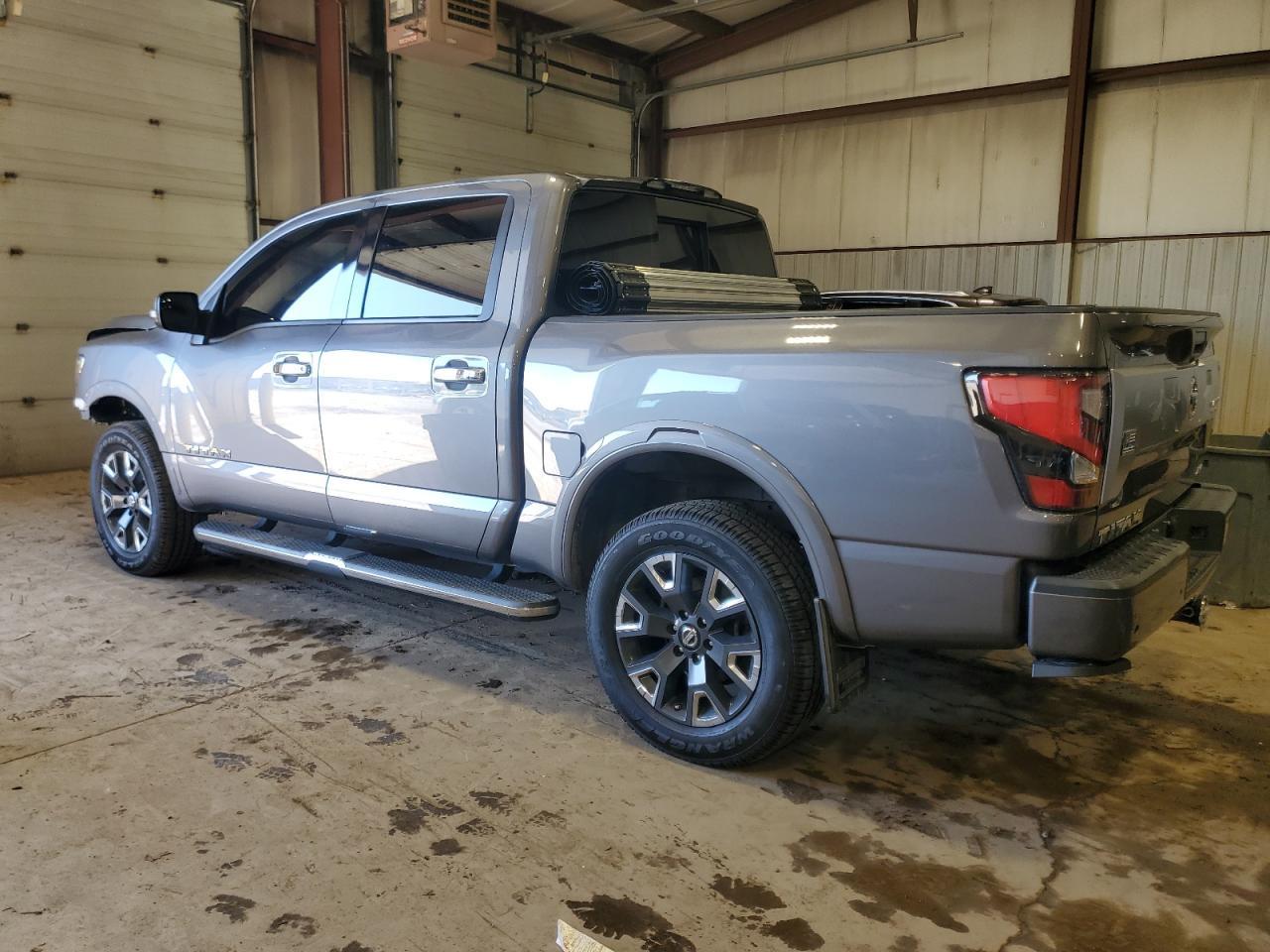 2021 NISSAN TITAN SV - Фото 2