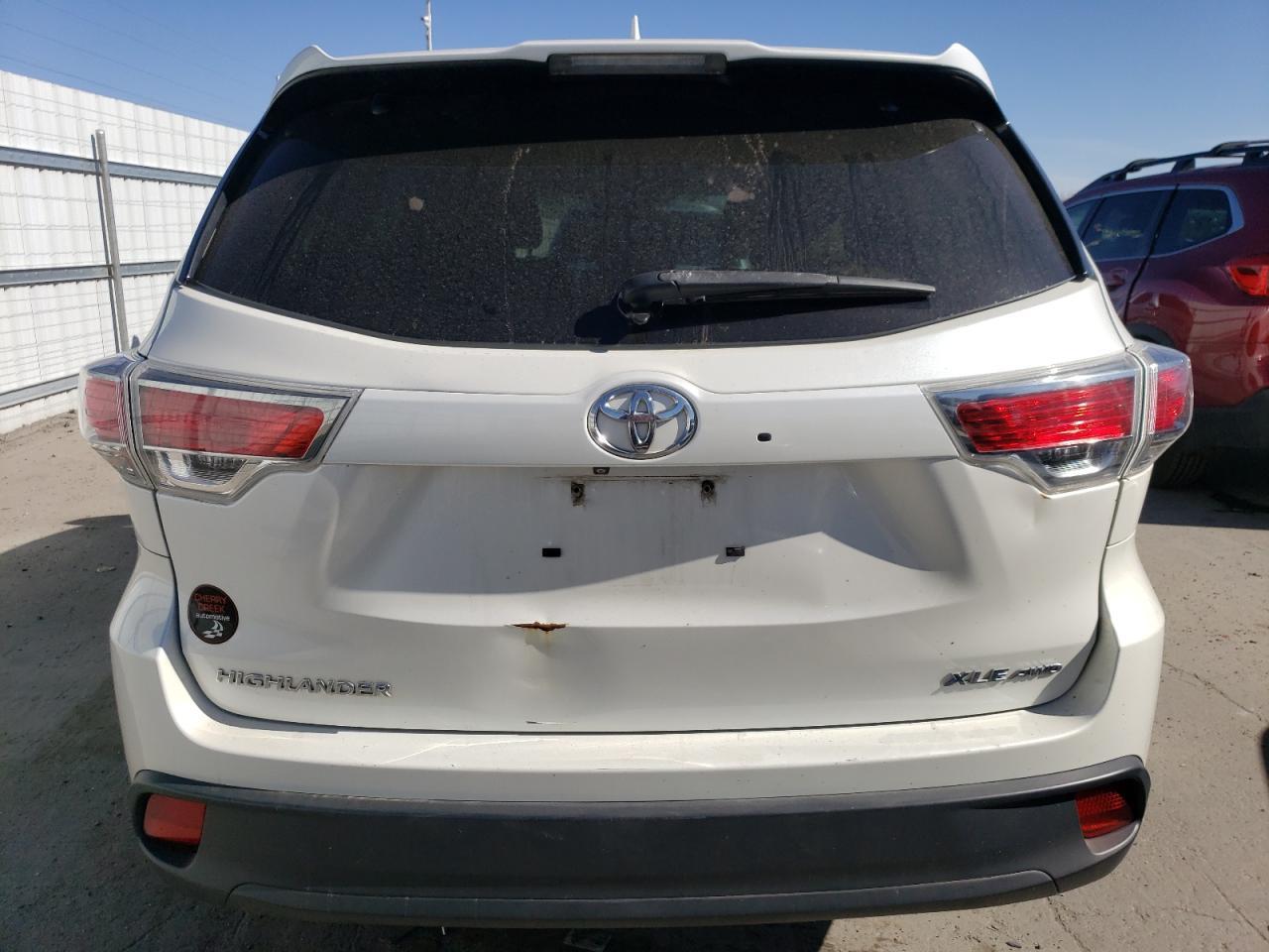 2014 TOYOTA HIGHLANDER - Image 6