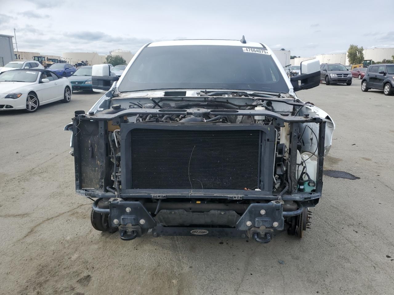 2017 CHEVROLET SILVERADO - Image 5
