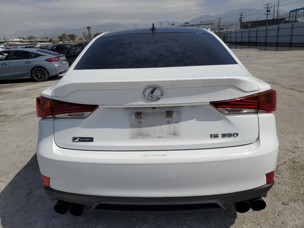 2017 LEXUS IS 350 - Фото 6