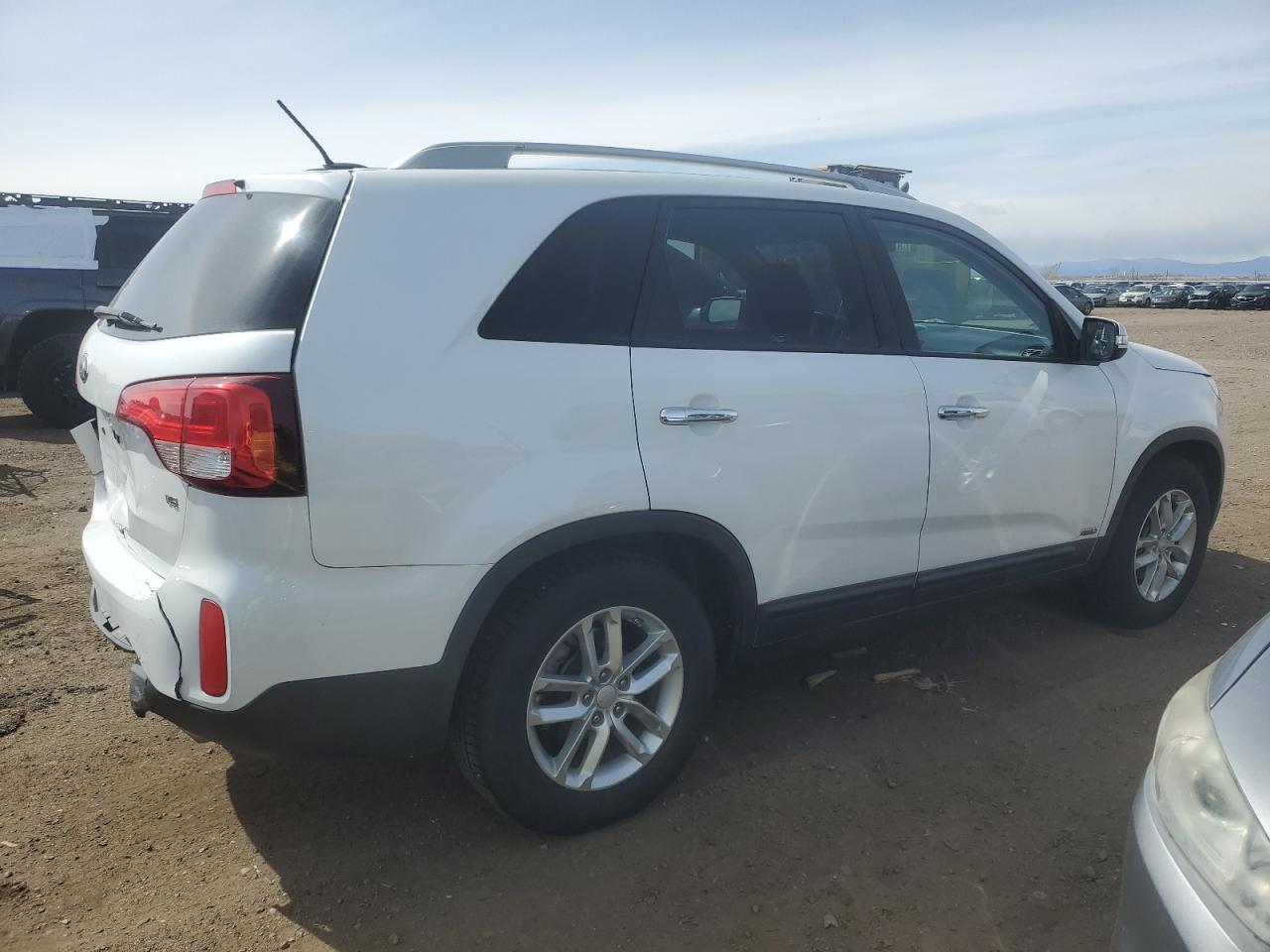 2015 KIA SORENTO LX - Image 3