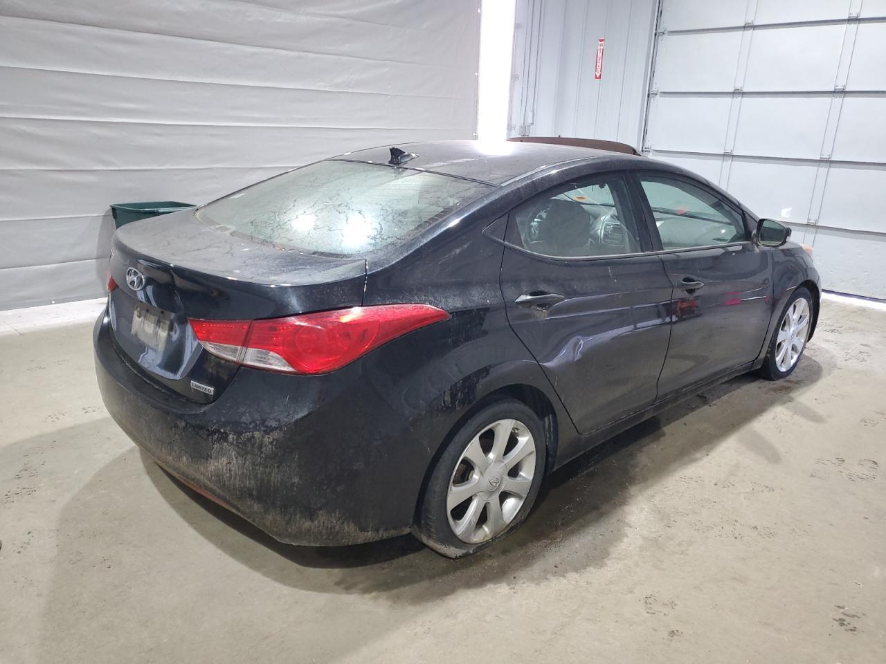 2013 HYUNDAI ELANTRA GL - Image 3