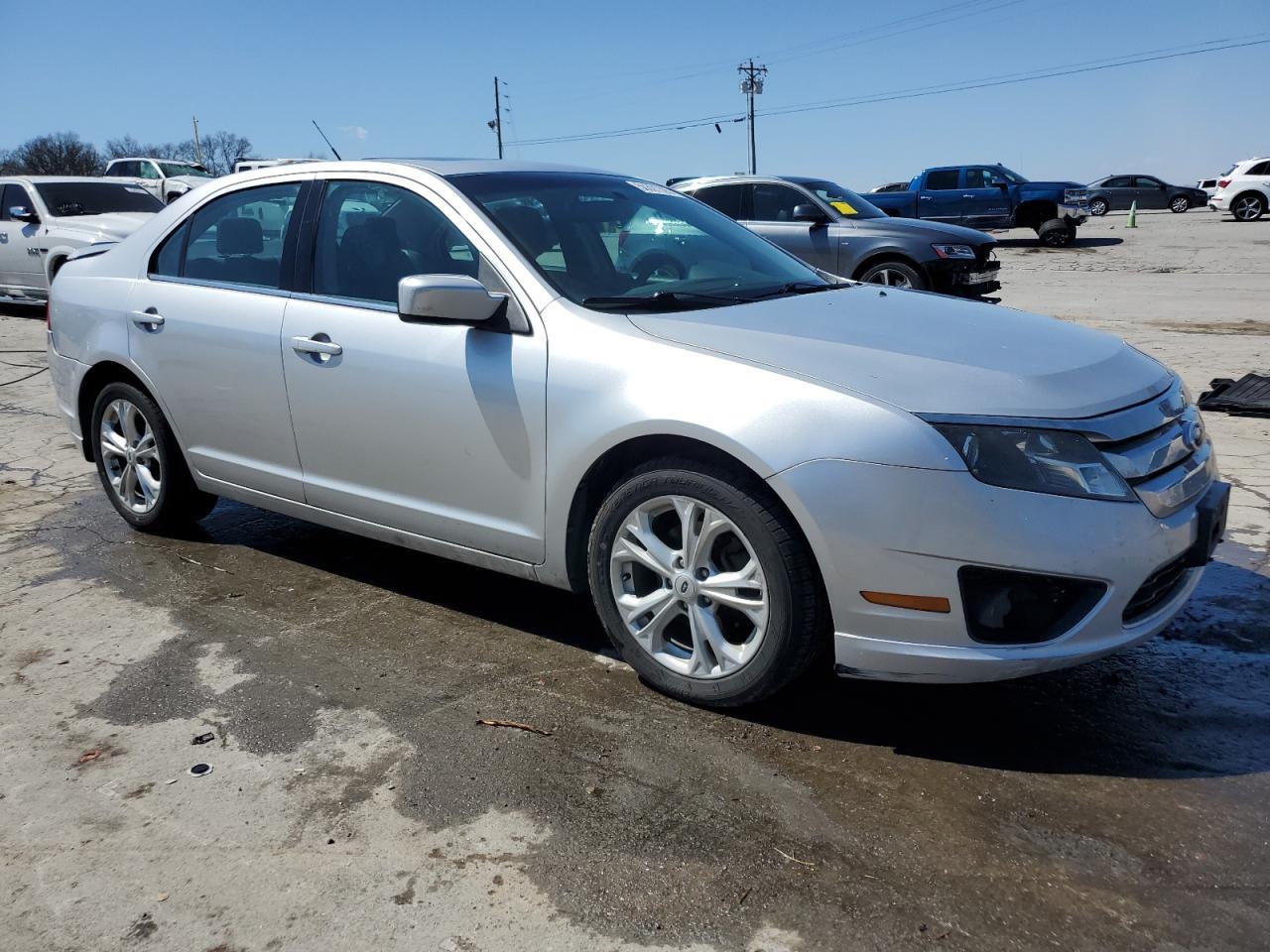 2012 FORD FUSION SE - Image 4