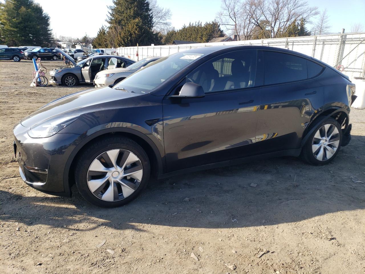 2024 TESLA MODEL Y