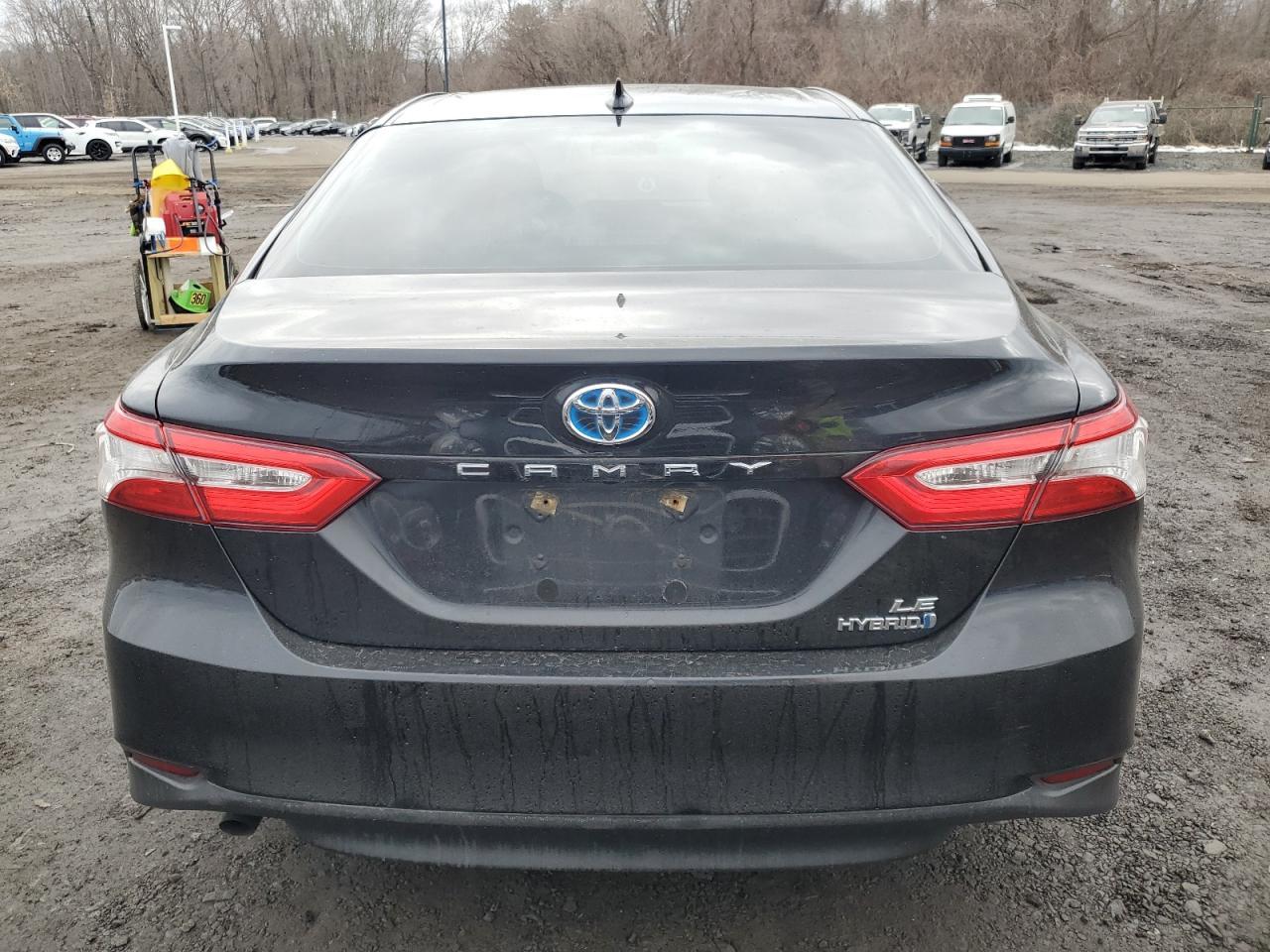 2019 TOYOTA CAMRY LE - Image 6