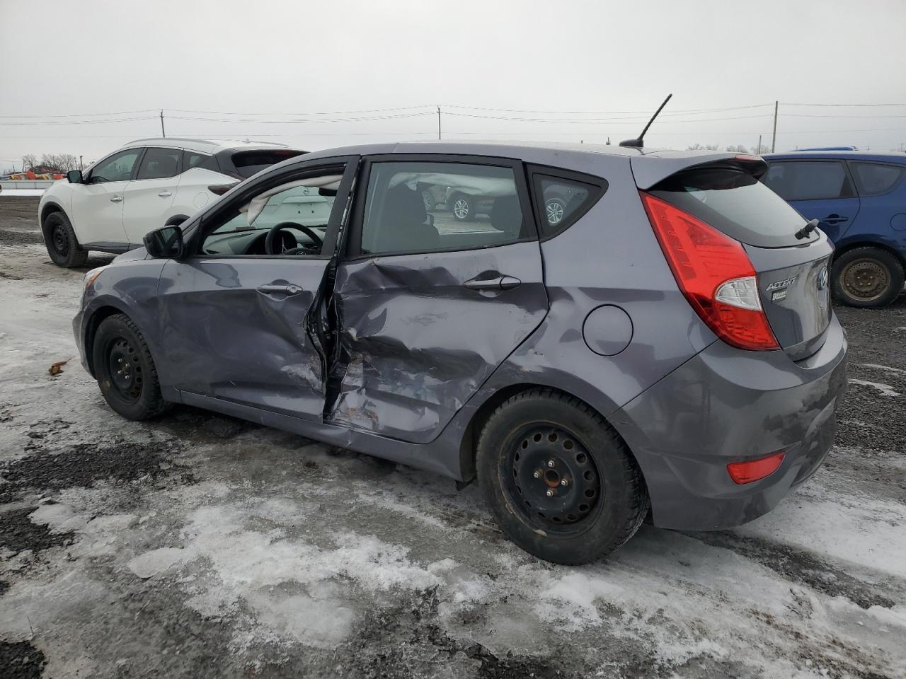 2016 HYUNDAI ACCENT SE - Фото 2