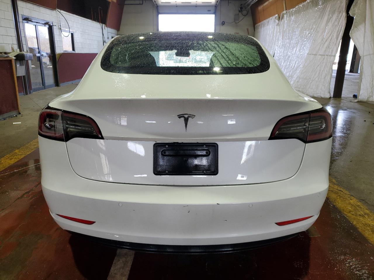 2022 TESLA MODEL 3 - Image 6