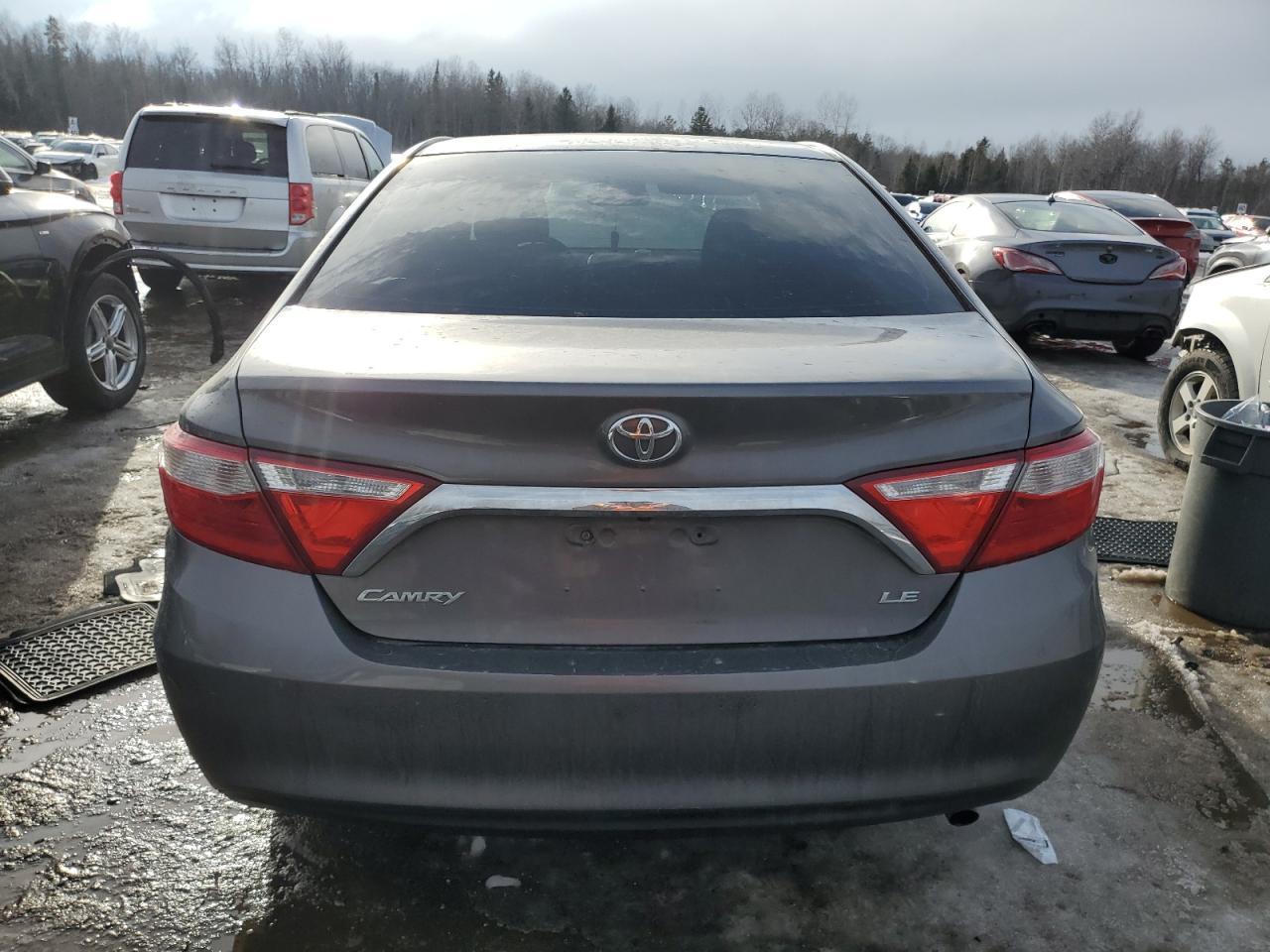 2017 TOYOTA CAMRY LE - Image 6