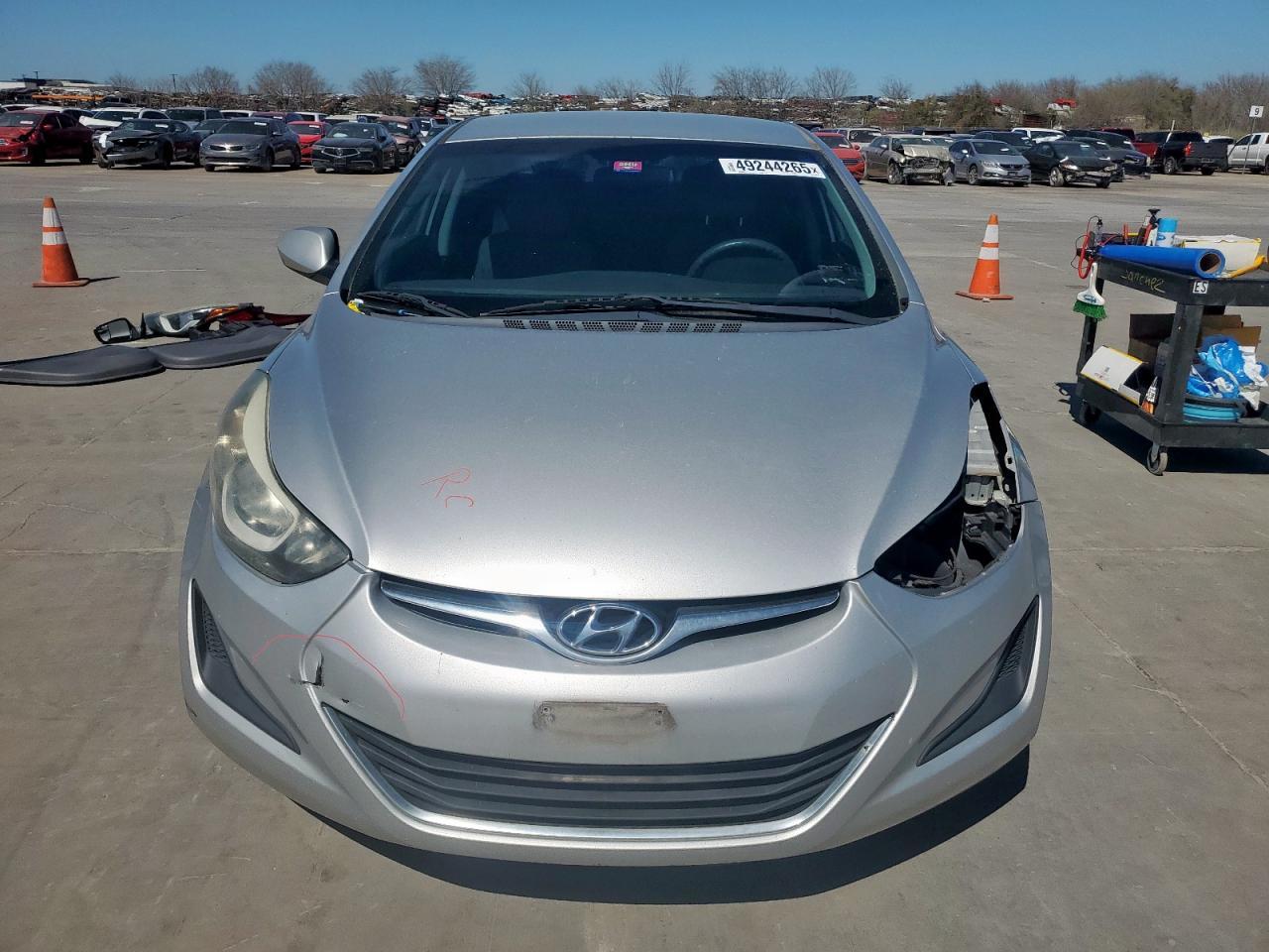 2015 HYUNDAI ELANTRA SE - Фото 5