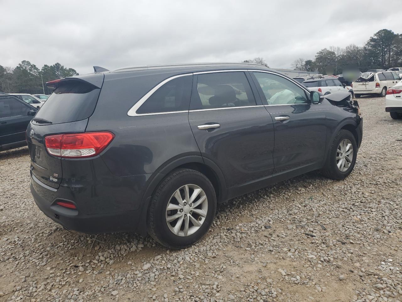 2017 KIA SORENTO LX - Image 3