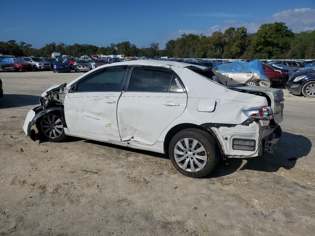 2013 TOYOTA COROLLA BA - Фото 2