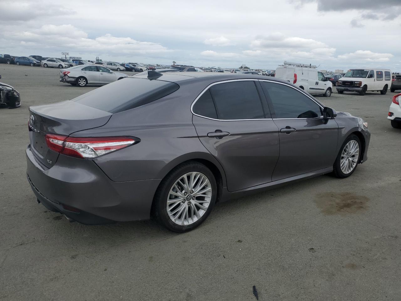 2018 TOYOTA CAMRY XSE - Image 3