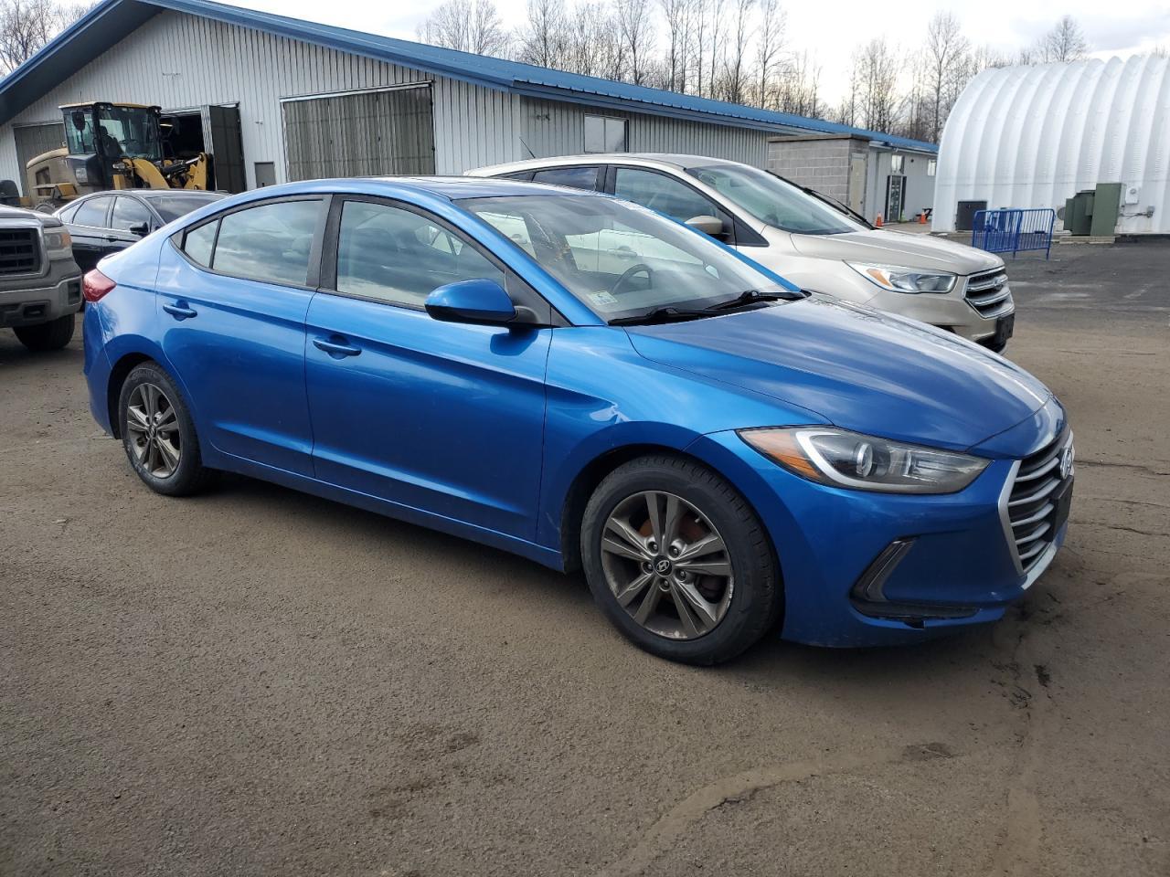 2018 HYUNDAI ELANTRA SE - Image 4