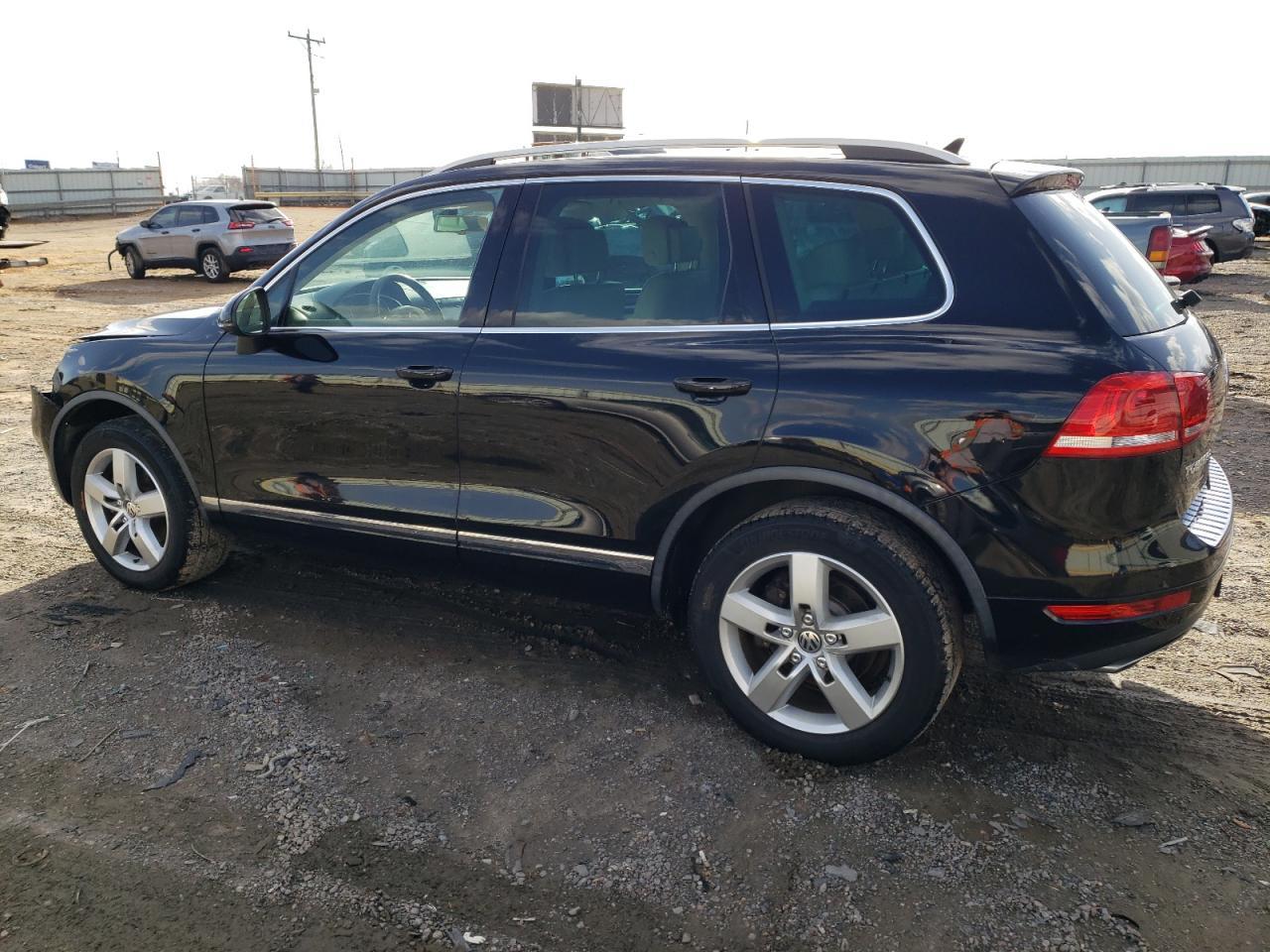 2012 VOLKSWAGEN TOUAREG V6 - Image 2