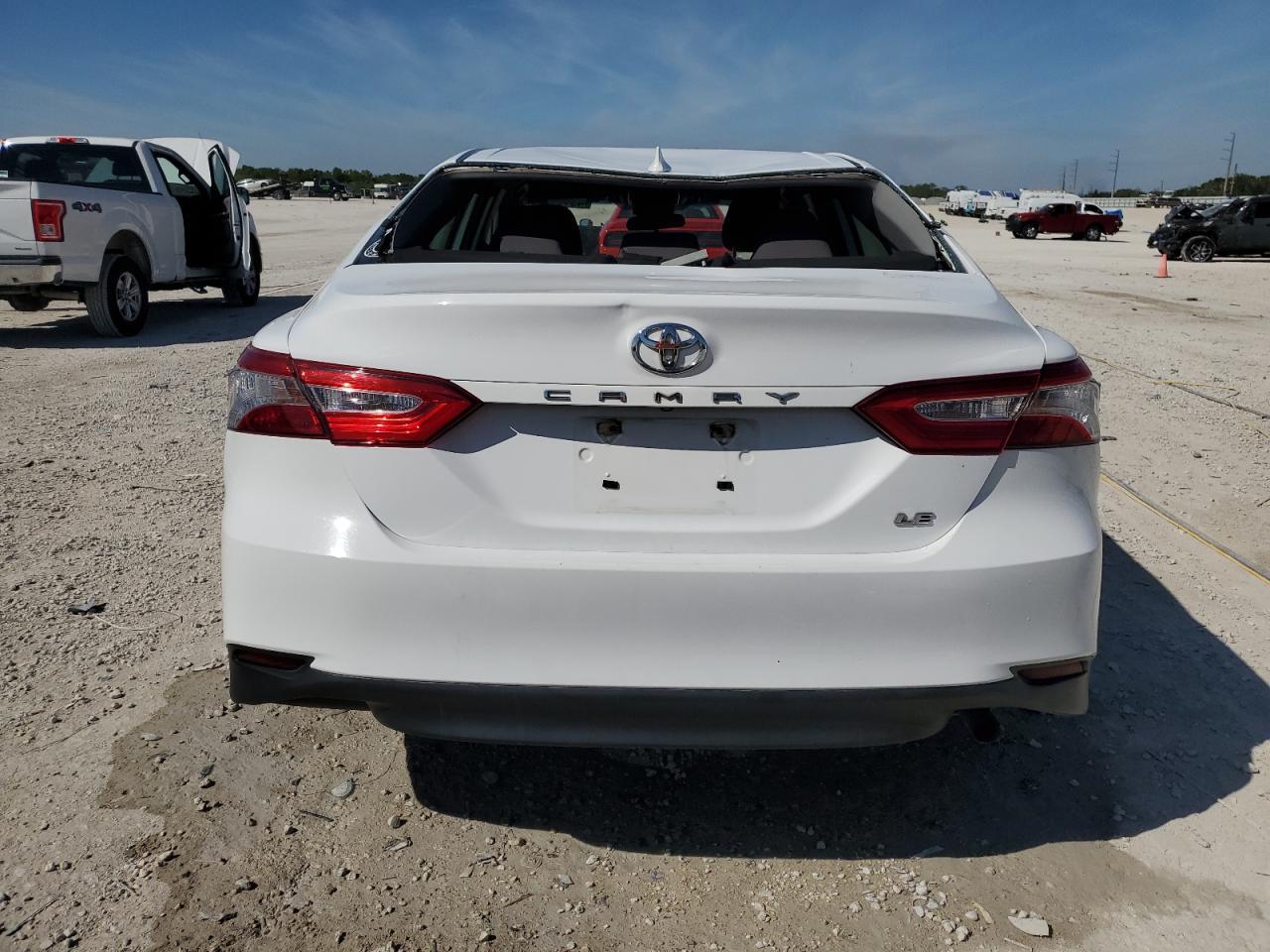 2019 TOYOTA CAMRY L - Image 6
