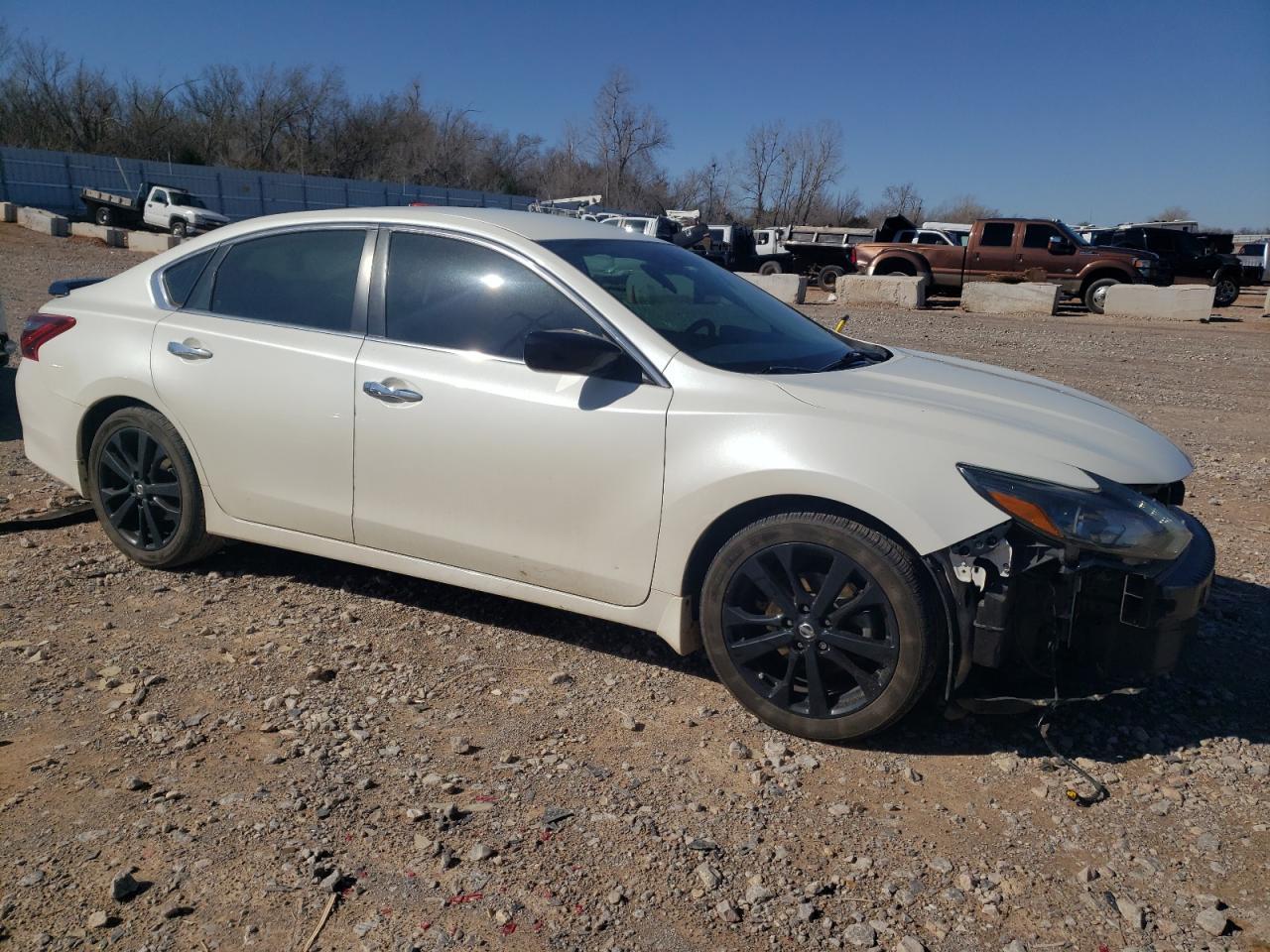 2017 NISSAN ALTIMA 2.5 - Image 4