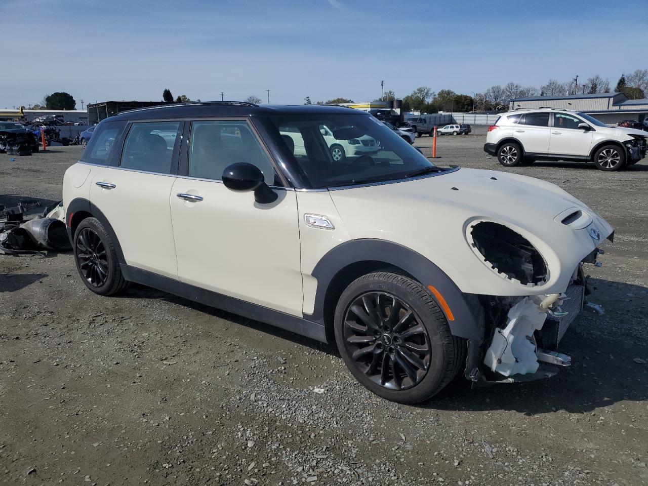 2017 MINI COOPER S C - Image 4