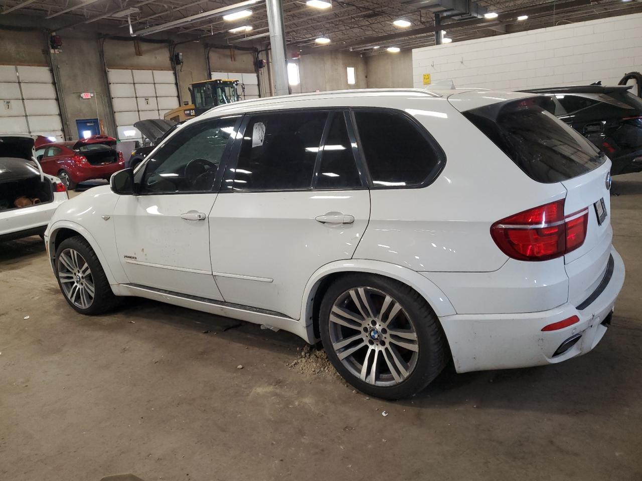 2013 BMW X5 XDRIVE5 - Фото 2