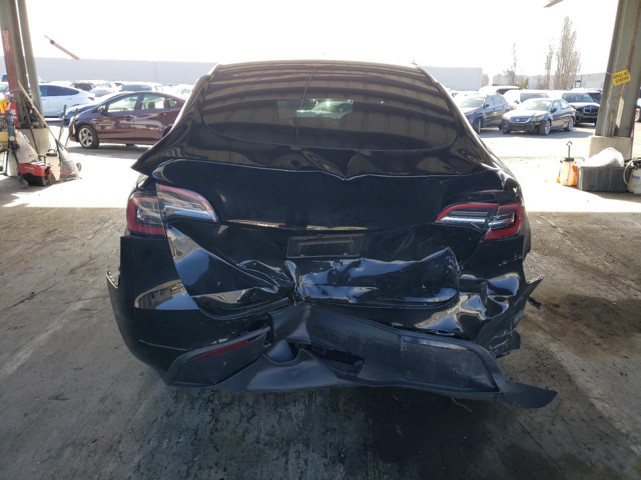 2023 TESLA MODEL Y - Фото 6
