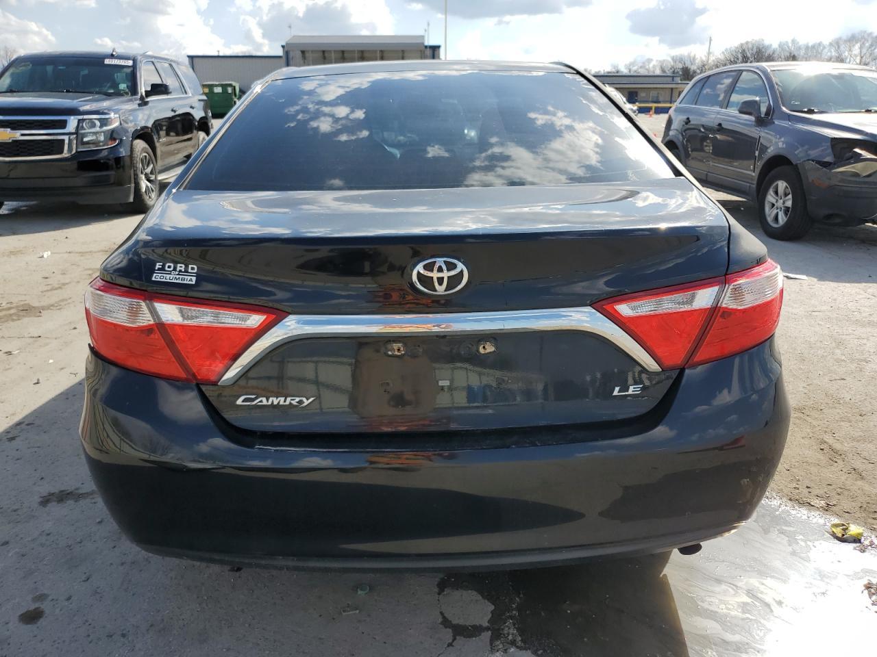 2017 TOYOTA CAMRY LE - Фото 6
