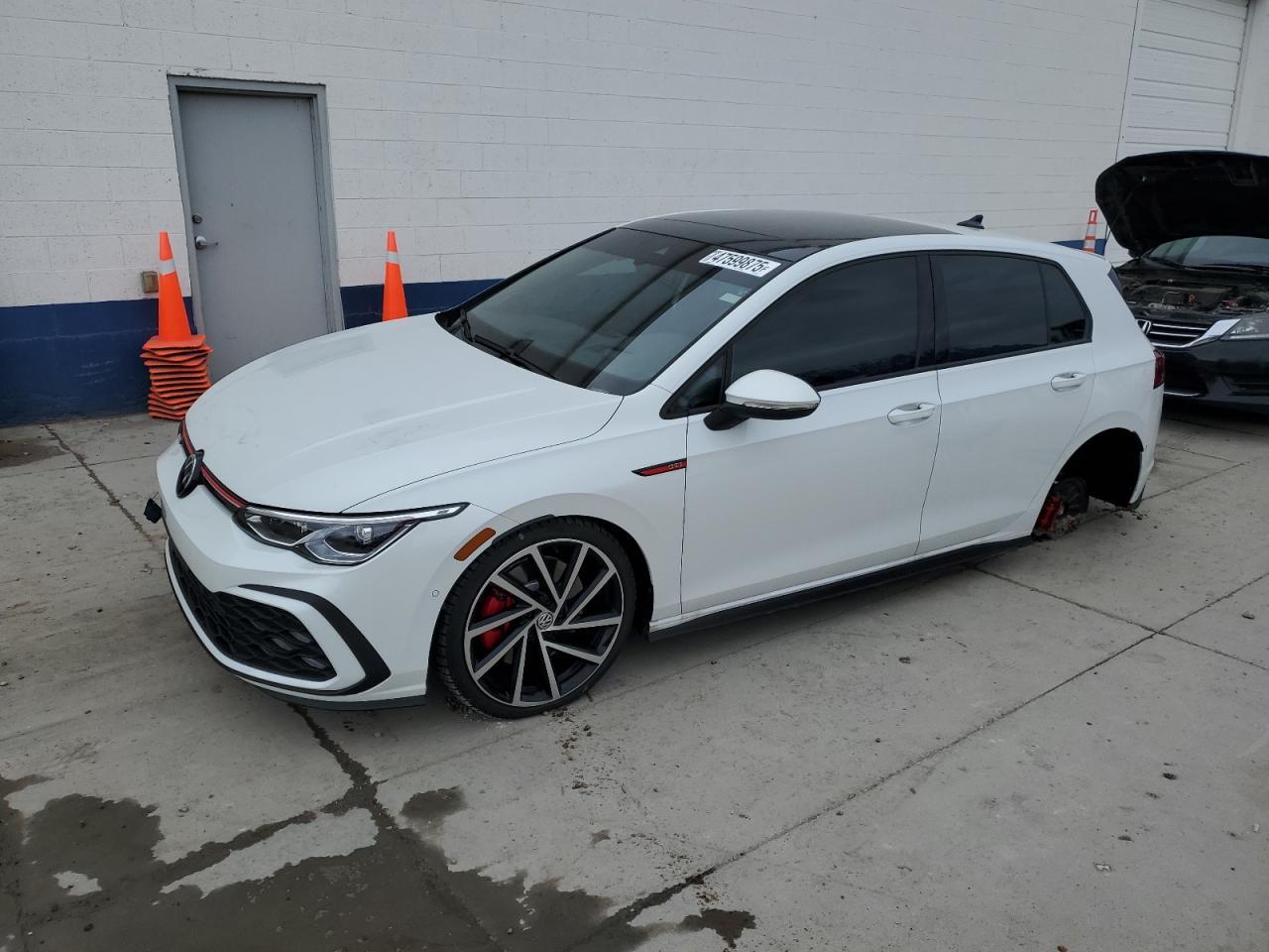 2024 VOLKSWAGEN GTI AUTOBA