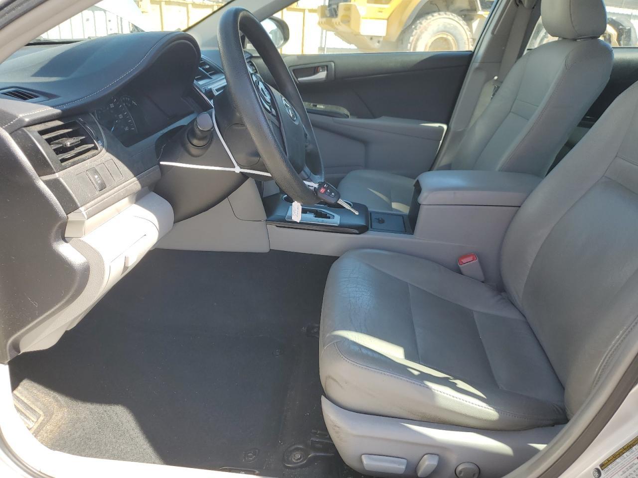 2014 TOYOTA CAMRY L - Фото 7