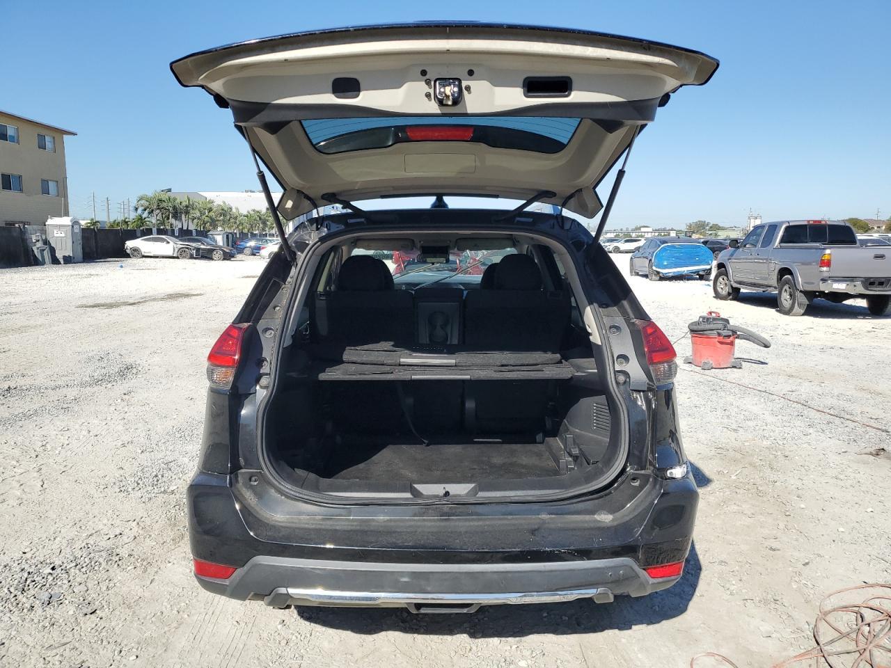 2017 NISSAN ROGUE S - Image 6