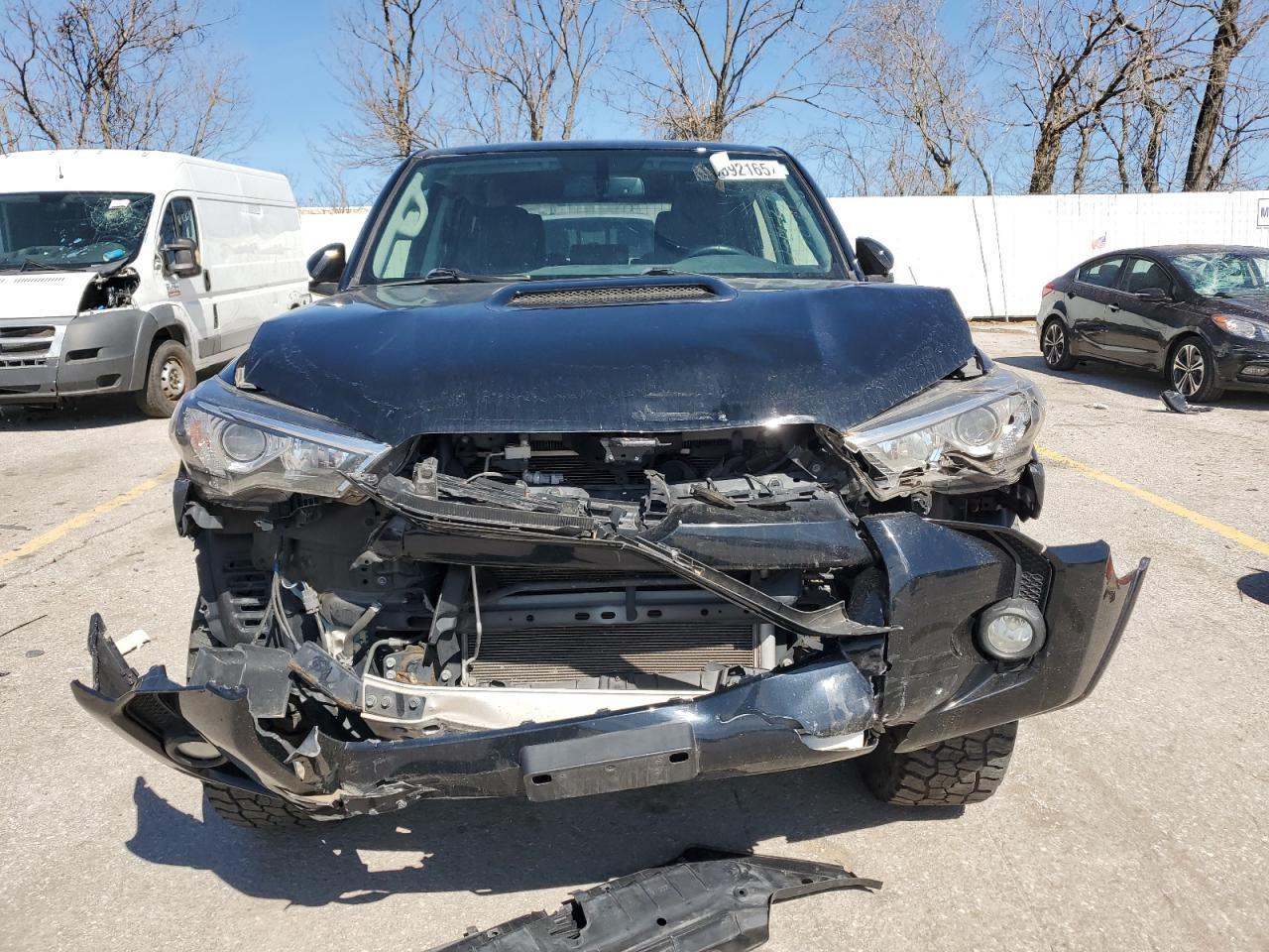 2018 TOYOTA 4RUNNER SR - Image 5