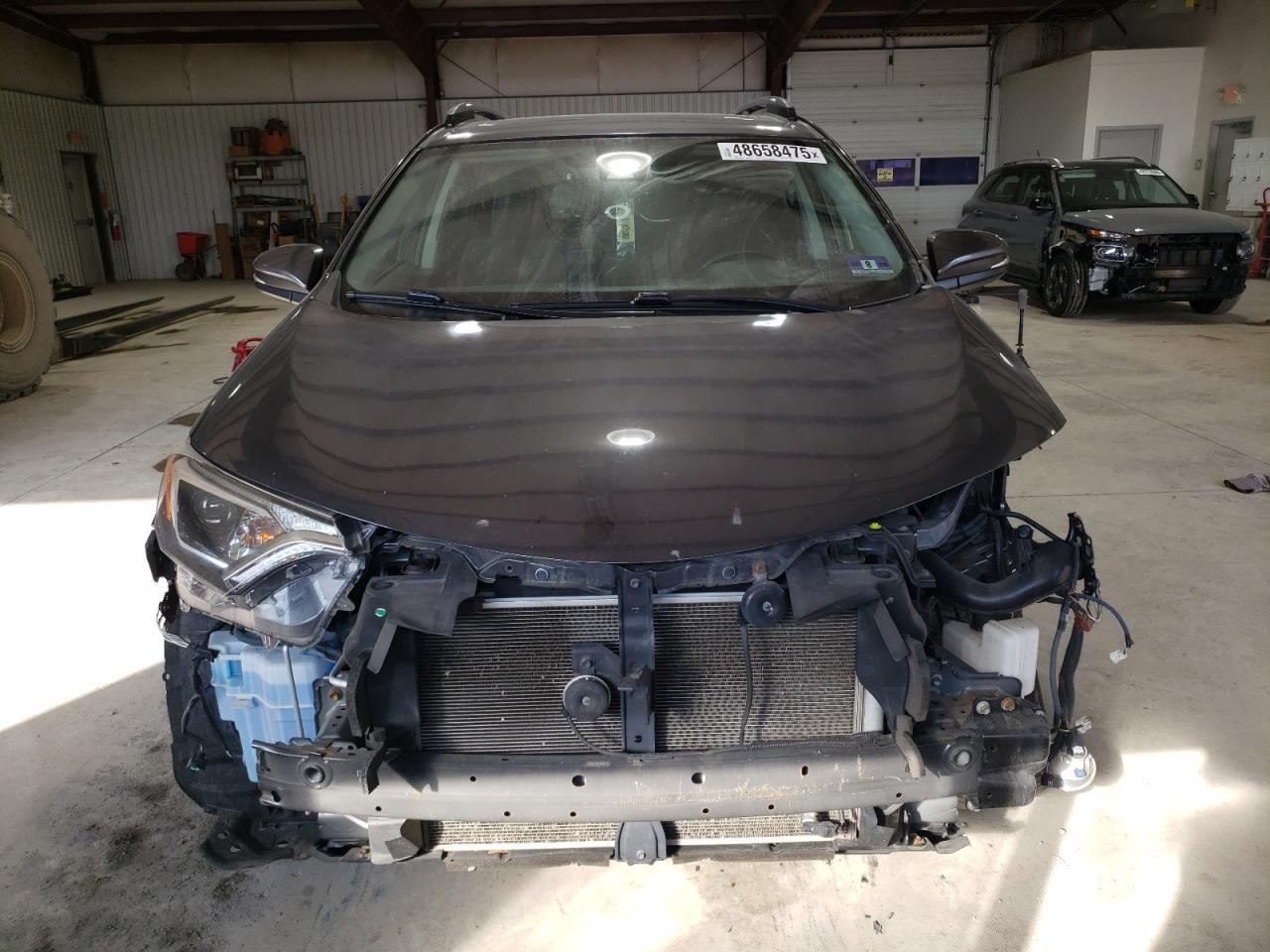 2017 TOYOTA RAV4 XLE - Image 5