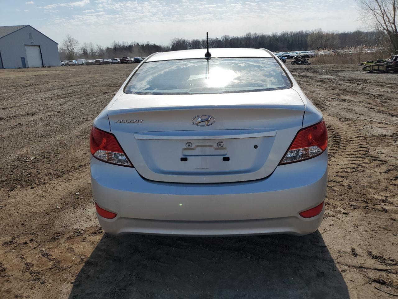 2014 HYUNDAI ACCENT GLS - Фото 6