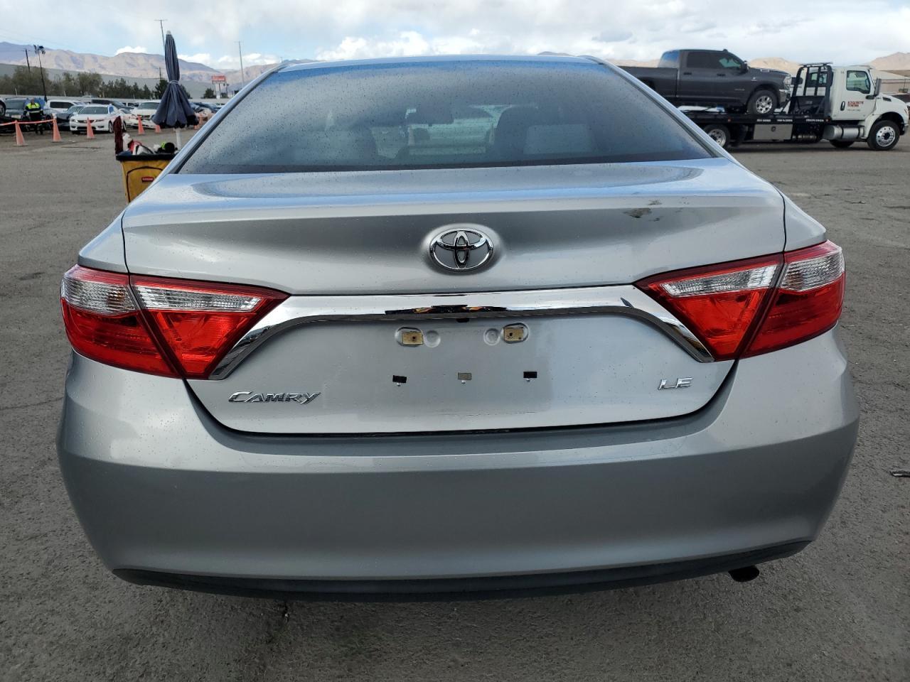 2016 TOYOTA CAMRY LE - Фото 6