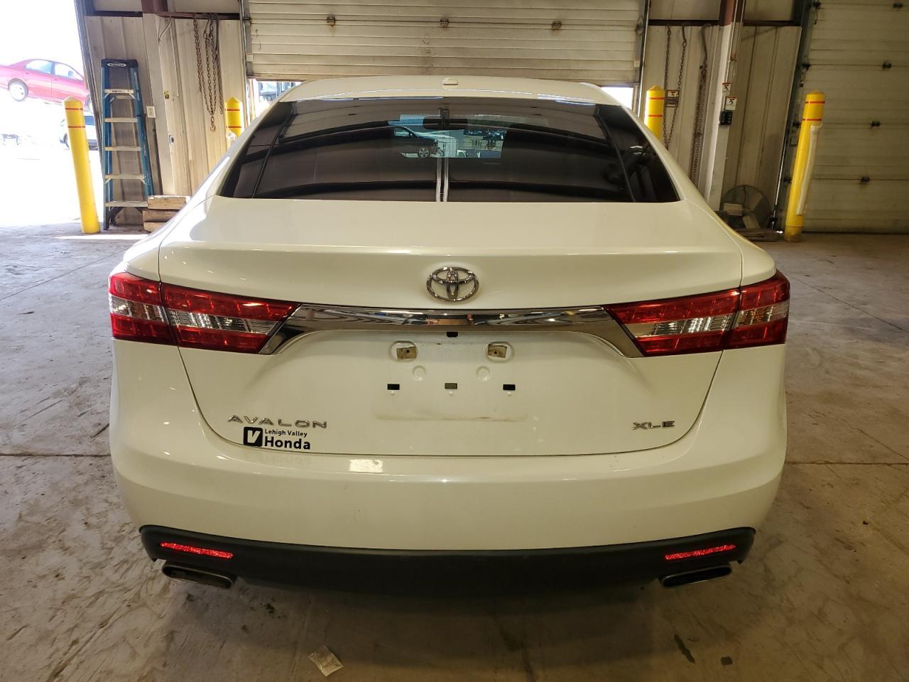 2015 TOYOTA AVALON XLE - Image 6