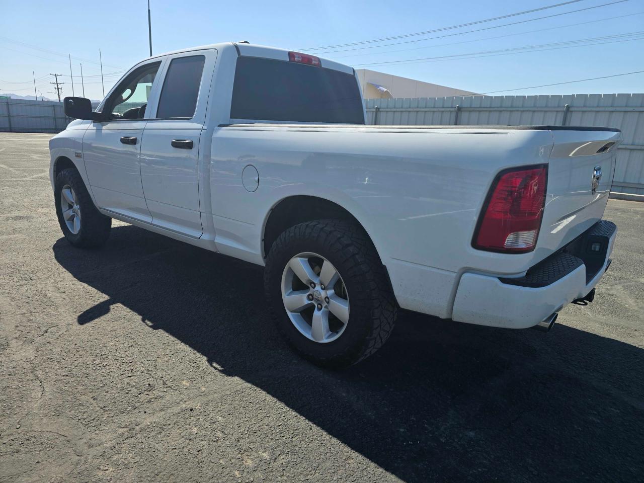 2014 RAM 1500 ST - Фото 3