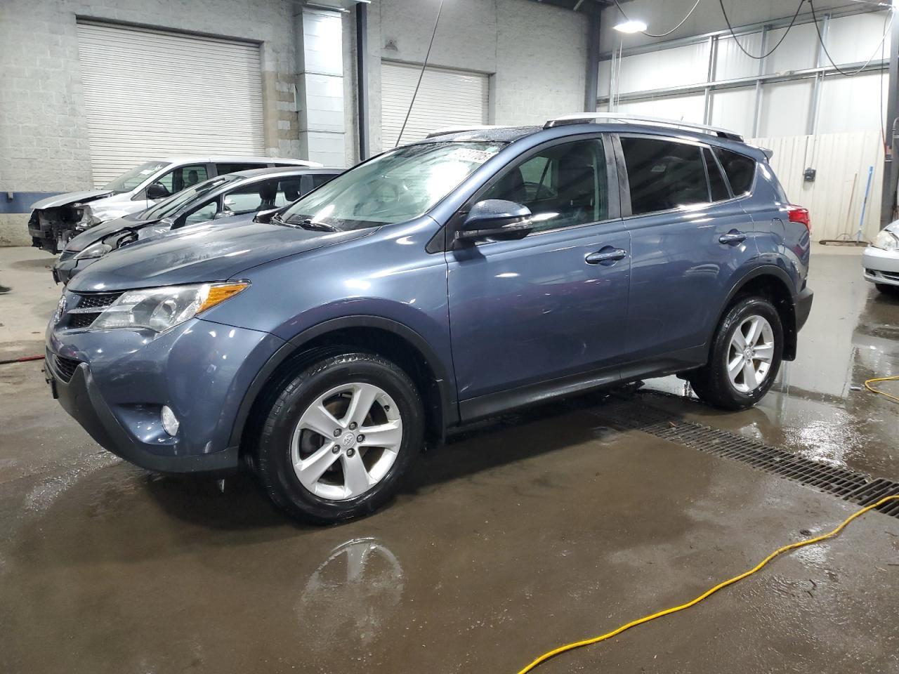2013 TOYOTA RAV4 XLE
